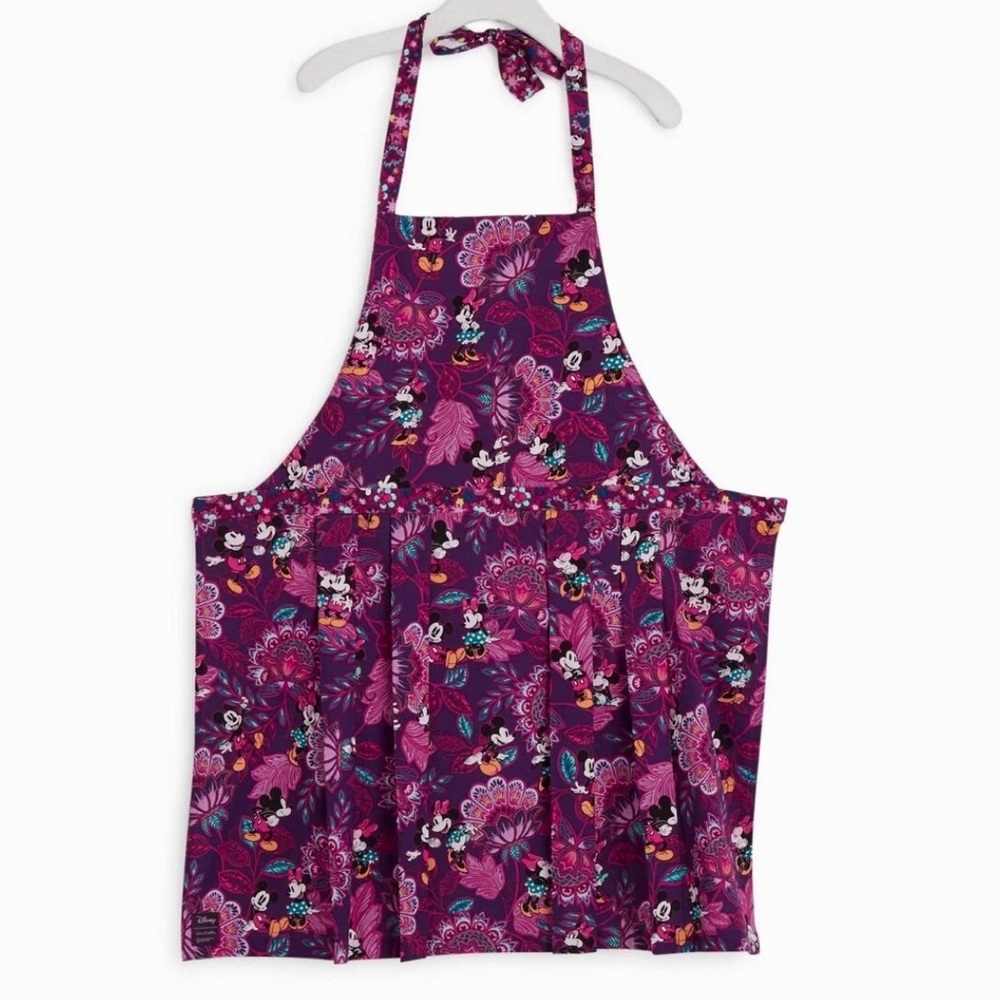 NWT. Vera Bradley apron.  Disney Mickey & Minnie's Flirty Floral purple apron